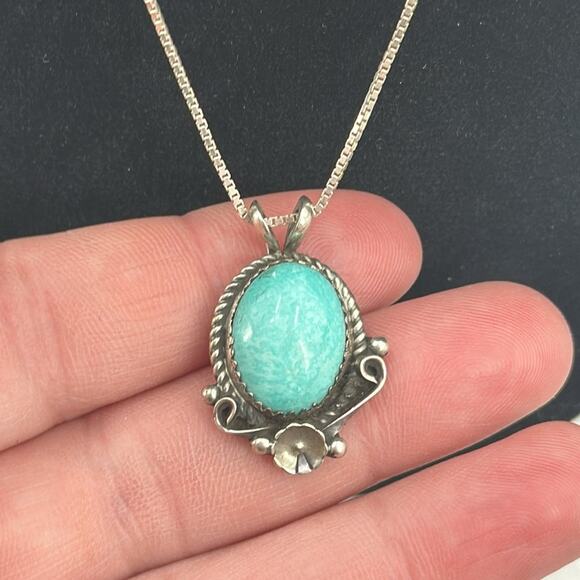 Amazonite Navajo Dine made sterling silver necklace - Picture 2 of 6